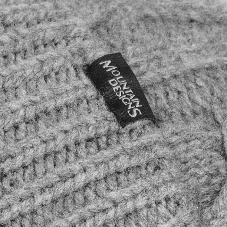 Unisex Whiteout Merino Cable Cuff Beanie Charcoal