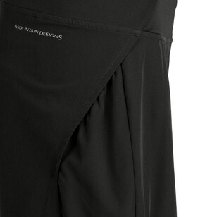 Women's Aventurine Short Black